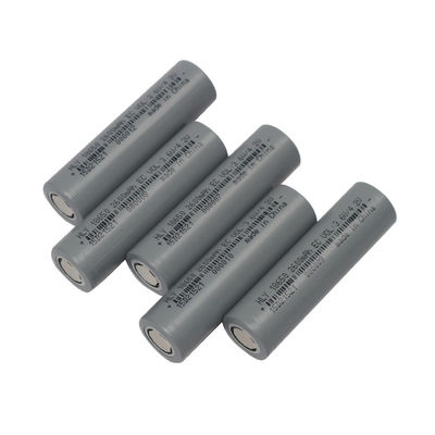 Lithium rechargeable élevé Ion Batteries de la batterie 2600mAh 3.6V de la capacité 18650 de HLY