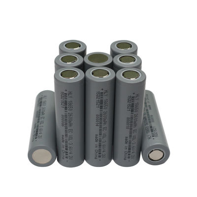 Cellule de puissance élevée batteries de Li Ion 2600mah 18650 de 3,6 volts pour le stockage de l'énergie